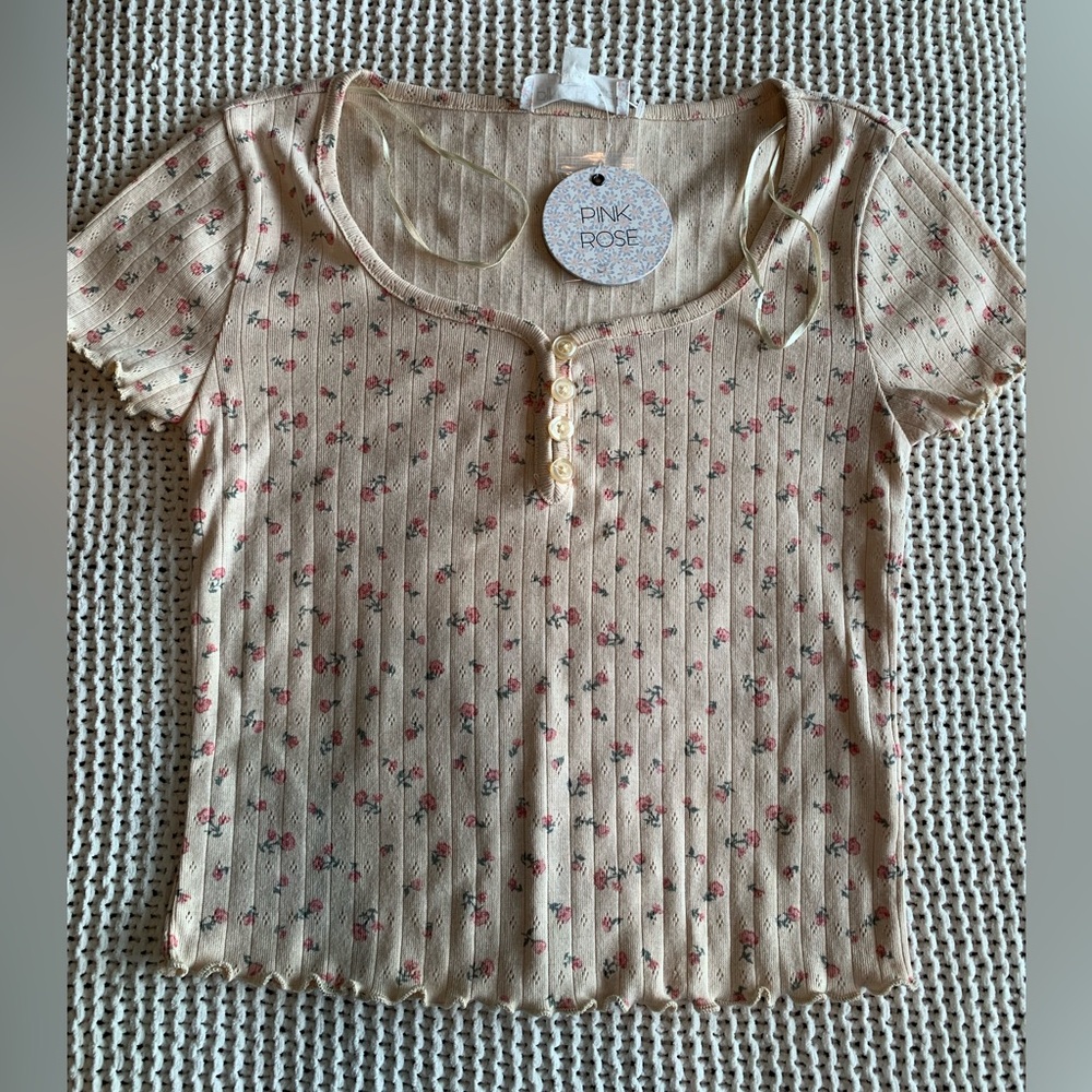 Pink Rose New with Tag Floral Tee Size Medium